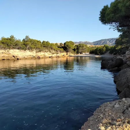 Cala Llobeta, Primera Linia De Mar